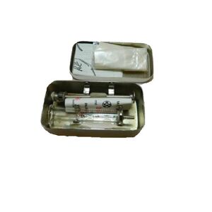 Stříkačka injekční 2ml v kovové krabičce Barva: NEREZ